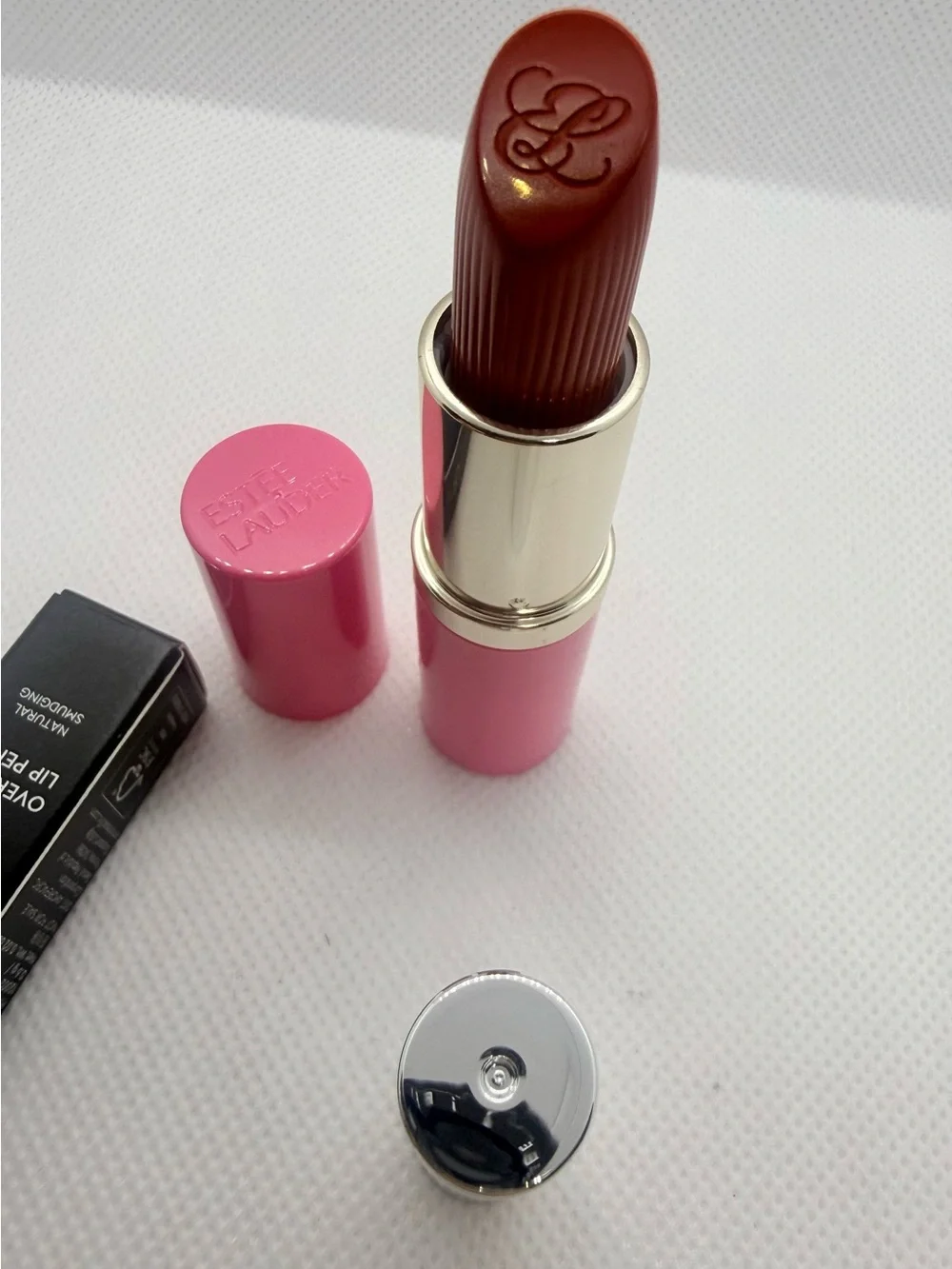 Mixed Lip Product Bundle: Lipstick, Gloss, Balm, Pencil - HERA, Uriage +